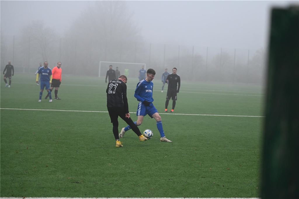 BSV Heeren - FC Hellweg Lütgendortmund 11:4.