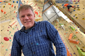 Christoph Knieper ist selbst ein Kletterer und der Chef im Bergwerk. Für ihn ist das Klettern eine gute Methode für den Stressabbau.