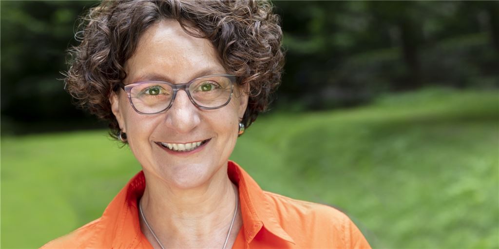 Claudia Keuchel: Ten Brinke in Massen lässt Schlimmes befürchten Claudia Keuchel reagiert unerwartet schnell auf die Nachricht, dass die mögliche Supermarktfläche an der Massener Bahnhofstraße nun vom Großinvestor Ten Brinke entwickelt werden soll. Die Holländer haben zwar noch keine Pläne vorgestellt, aber allein die Arbeitsprobe von der Mühle Bremme lässt Unnas Bündnisgrünne „Schlimmes befürchten“.