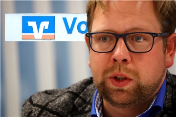 Daniel Heidler traf sich jetzt mit anderen Akteuren aus Heeren-Werve zum Krisengespräch mit Vertretern der Volksbank. 