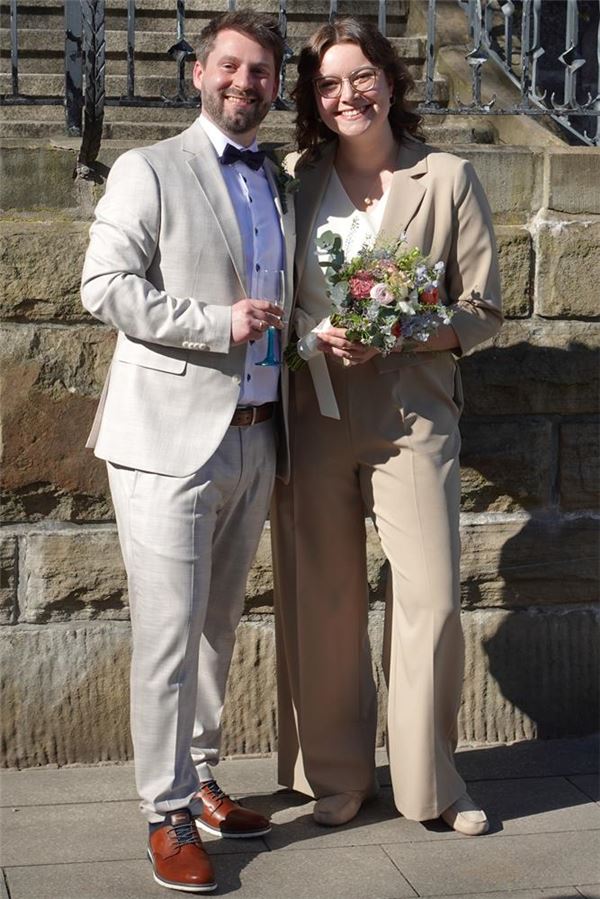 Romantischer Antrag in Dänemark: Martha (28) und Daniel (35) heiraten Daniel und Martha heiraten im Rathaus Holzwickede.
