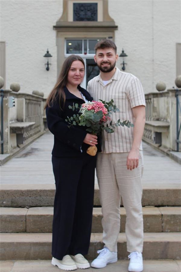 In der Schule kennen und lieben gelernt: Luciana und Marvin heiraten in Holzwickede Holzwickede Hochzeit Haus Opherdicke