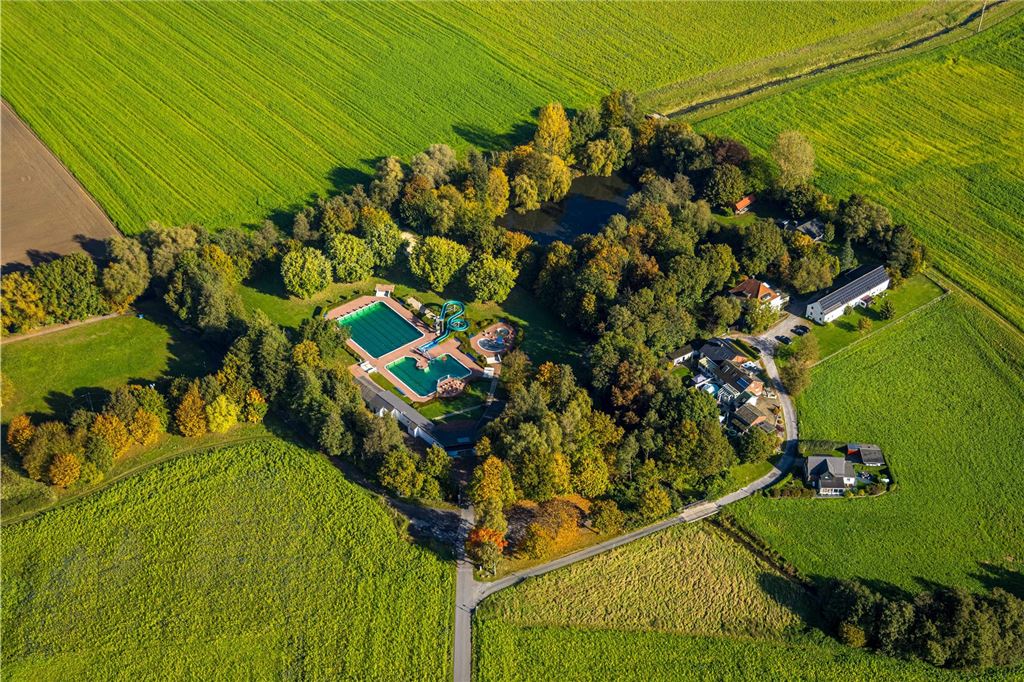 Freibad Selm öffnet Mitte Mai: „Freuen uns auf einen langen Sommer“ Das Freibad von oben