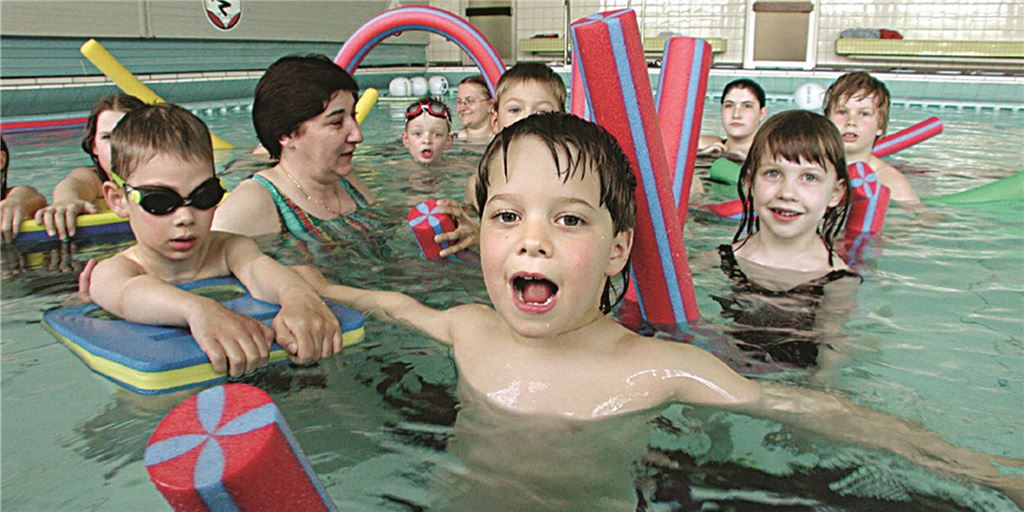 Suche nach Ersatzlösung für Massens Schwimmer bringt etwas Hoffnung Das Hellwegschwimmbad war in Massen die letzte Möglichkeit für Kinder, das Element Wasser voll zu erfahren. Dieses Bild stammt natürlich aus unserem Archiv, denn gegenwärtig ist das Bad geschlossen.