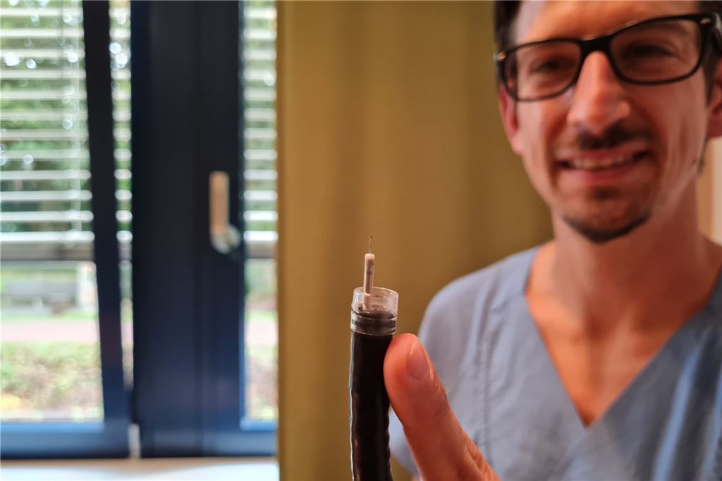CKU wendet neues Operationsverfahren an - Patient berichtet von Erfahrung Das Messer am Endoskop ist nur 1,5 Millimeter breit. Über dieses erfolgt der Schnitt an der Schleimhaut der Speiseröhre.