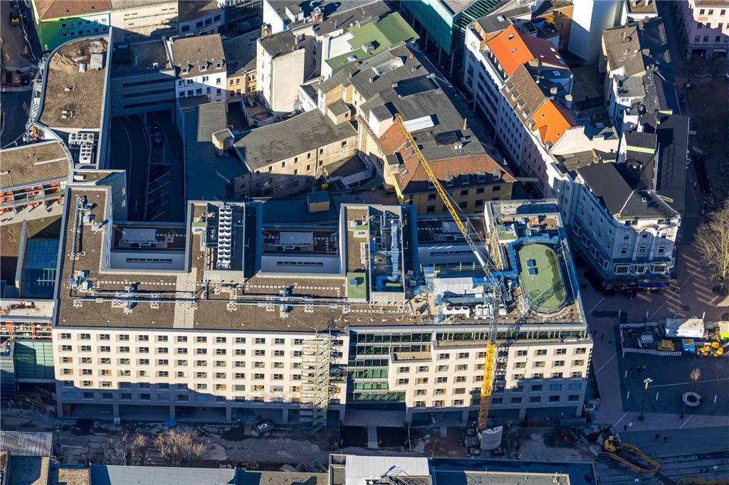 Hunderte Betten: Neue Hotels eröffnen noch dieses Jahr – weitere sollen kommen Das Studenten-Appartment-Haus Basecamp an der Kampstraße/Ecke Brückstraße bietet auch 118 Hotelzimmer.
