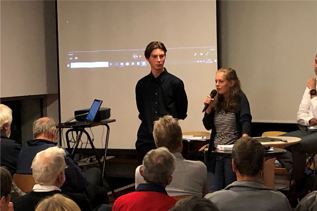 Kein Personal, fehlende Unterstützung: Wieso Unna die Verkehrswende trotzdem schaffen kann David Hahne (links) und Eva-Lotta Vogt forderten alternative Konzepte zum Autoverkehr.