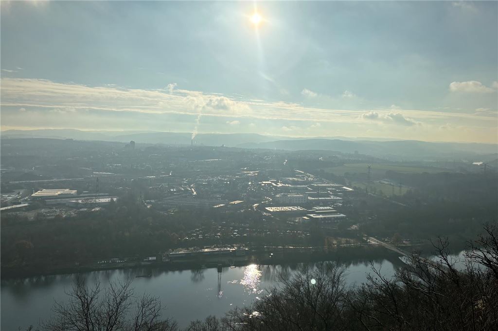 Langeweile in den Ferien? Hier gibt es die besten Freizeittipps Der Blick vom Plateau an der Hohensyburg in Dortmund-Syburg