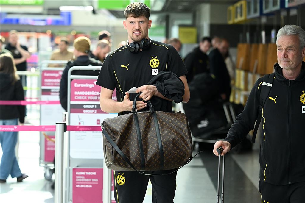 Der BVB auf dem Weg nach Mannheim.