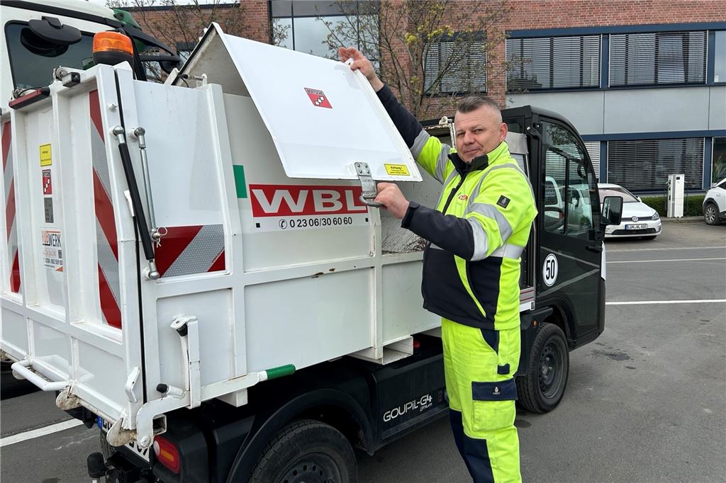 Mit E-Müllwagen leise unterwegs: WBL baut Elektro-Flotte aus Papierkorbwagen mit Fahrer