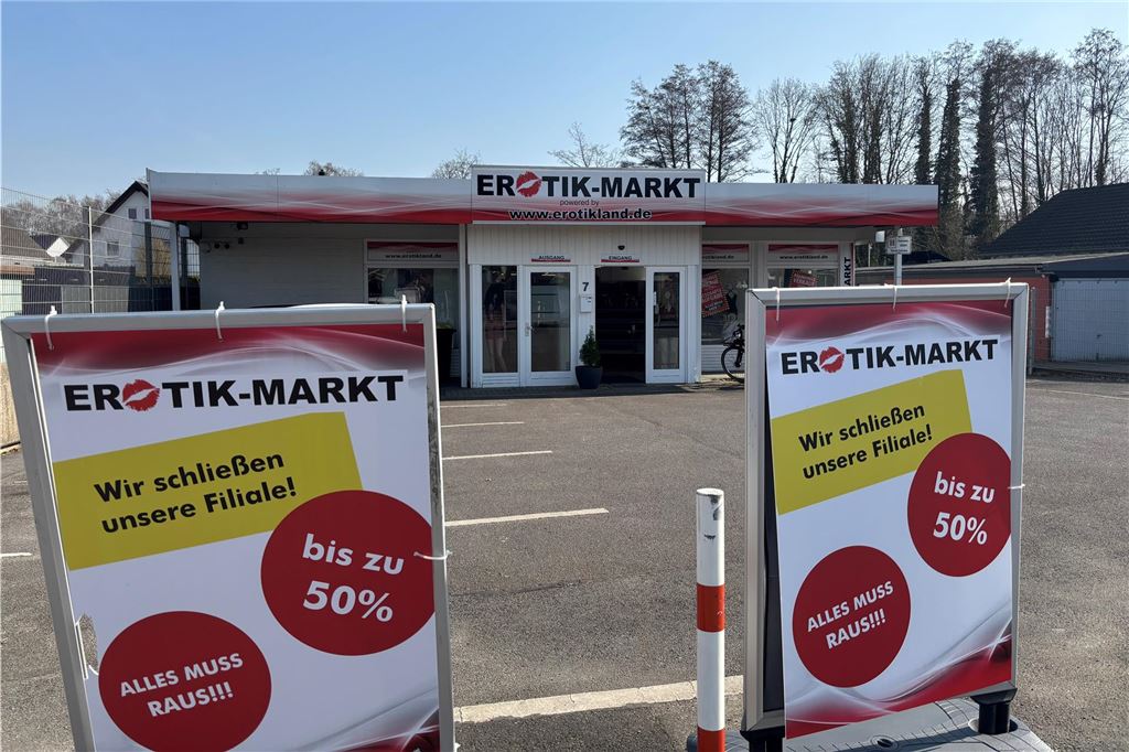 Erotik-Markt muss schließen: „An Luxusartikeln wird zuerst gespart“ Der Erotik-Markt in Unna-Königsborn muss schließen. Ab sofort gibt es 50 Prozent Rabatt auf alle Produkte.