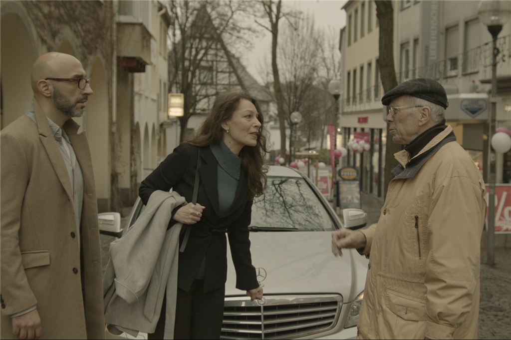 Film aus Unna heimst serienweise Auszeichnungen ein Der Film „Warum? Es kann jeden treffen!“ wurde in Unna gedreht. In dieser Szene bildet die Wasserstraße die Kulisse.
