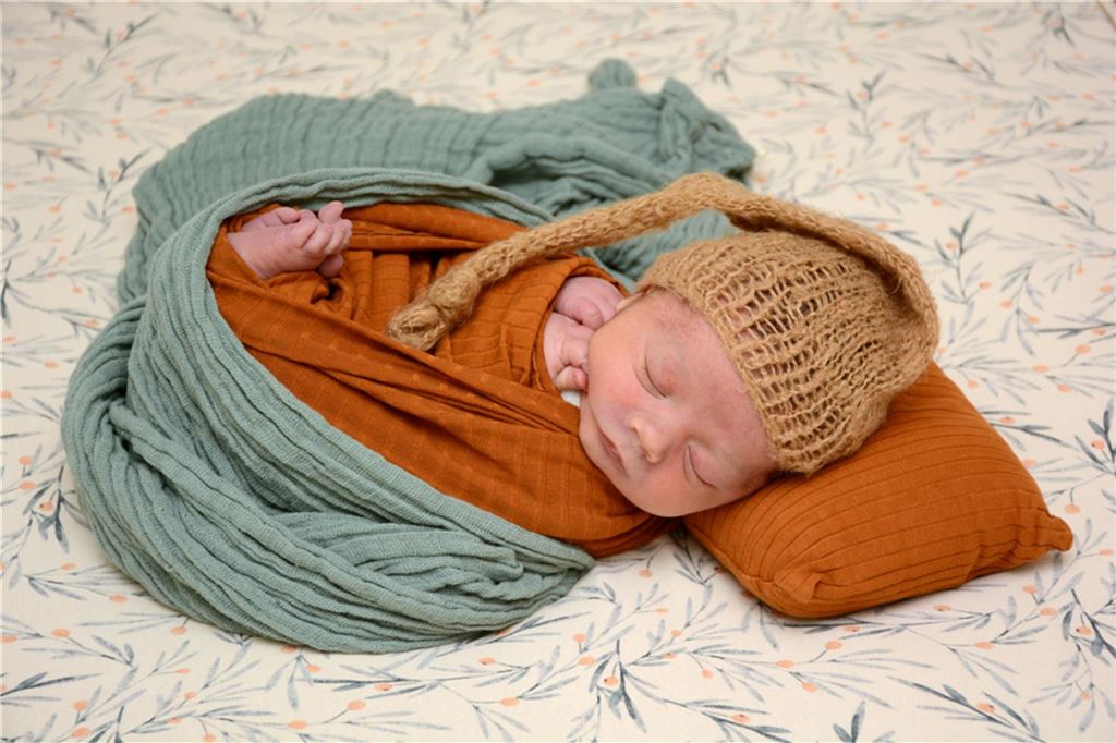 Der kleine Emilio Toni ist am 16. September in Lünen geboren worden. Seine Mama heißt Jessica.