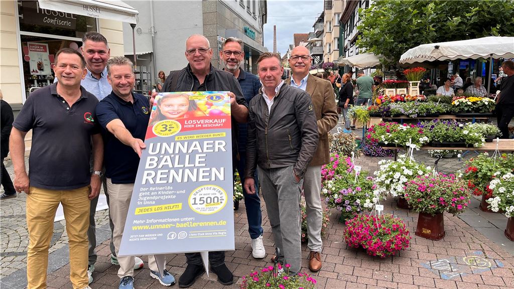 Lions-Bällerennen bringt Spaß und Spannung für den guten Zweck Der Lions Club Unna Via Regis sowie Landrat Mario Löhr (2.v.l.) und Thomas Weber vom City-Werbering (3.v.r.) freuen sich auf das Bällerennen 2024 in Unna. Die Lions (v.l.): Matthias Coen, Johannes Haschke (aktuell Präsident), Ekkehard George, Marco J. Wenzel und Jürgen Golda.