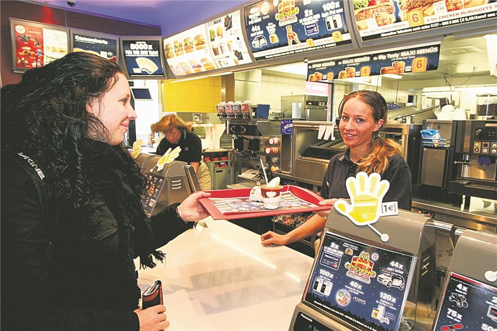 McDonald’s gegen Verpackungssteuer: „Kann der Betrieb nicht tragen“ Der McDonald’s im Kamen Karree bei der Eröffnung im Jahr 2005.