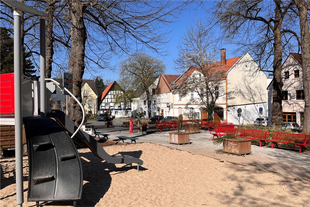 Nachbarn wollen Hospiz mit Trödelmarkt unterstützen Der Platz an der Schulstraße in Unna