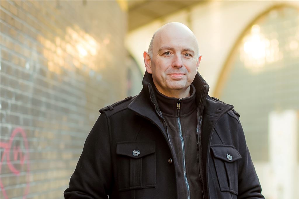 Bernd Stelter, Frank Goosen und „Mutter Beimer“ am Wochenende in Unna Der Ruhrgebiets-Kultautor kommt auch zum Literaturwochenende in Unna: Frank Goosen.
