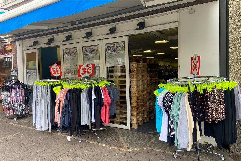 Discounter in Unna: „Besser als ein Leerstand, aber...“ Der Umzug von Tedi ins vormalige Deichmann-Gebäude und der Einzug von NKD als Nachrücker waren in Unna leidenschaftlich diskutiert worden.