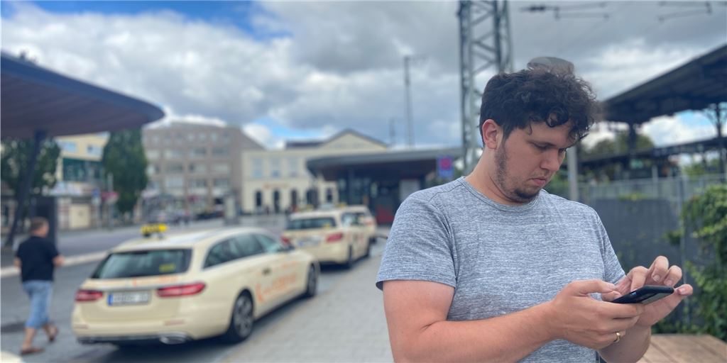 „Bestellt und kam nicht“: Beim Taxibus in Unna hakt es offenbar häufiger Der Unnaer Bürger und Redakteur dieser Zeitung Max Zienau wartete jüngst vergeblich auf einen Taxibus. Und er ist offenbar nicht der einzige, der schlechte Erfahrungen mit der nächtlichen Verbindung gemacht hat.