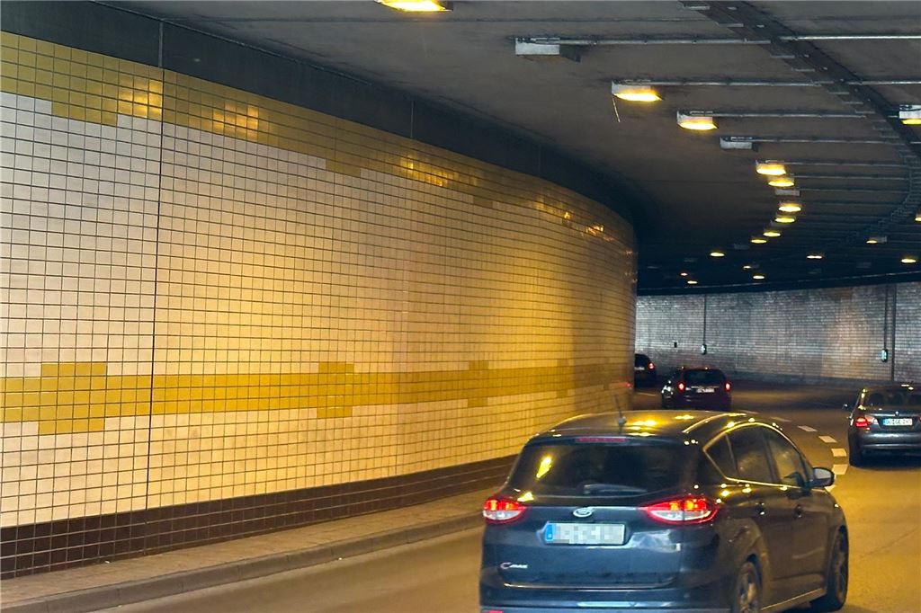 Reinigung des Ringtunnels in Unna: „Zügiger als erwartet“ Der Ringtunnel in Unna nach der Grundreinigung am Montag.