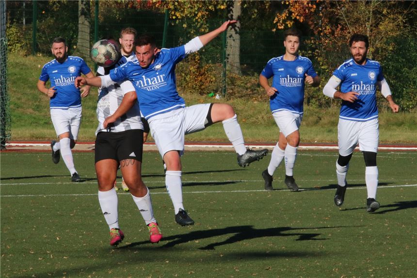 Der 9. Spieltag im Überblick: VfL Kamen ist nun alleiniger Spitzenreiter Der VfL Kamen führt nach dem 5:0 beim VfK Weddinghofen nun alleine die Kreisliga A1 an