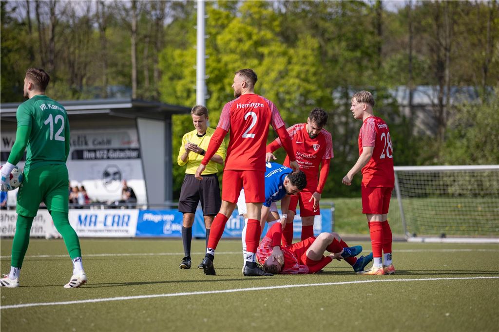Der VfL Kamen gab sich gegen den SVF Herringen keine Blöße. Hier gibt es die besten Bilder.