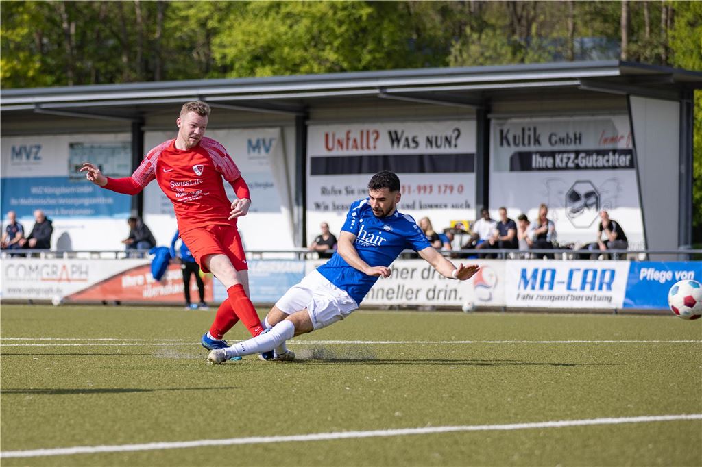 Der VfL Kamen gab sich gegen den SVF Herringen keine Blöße. Hier gibt es die besten Bilder.