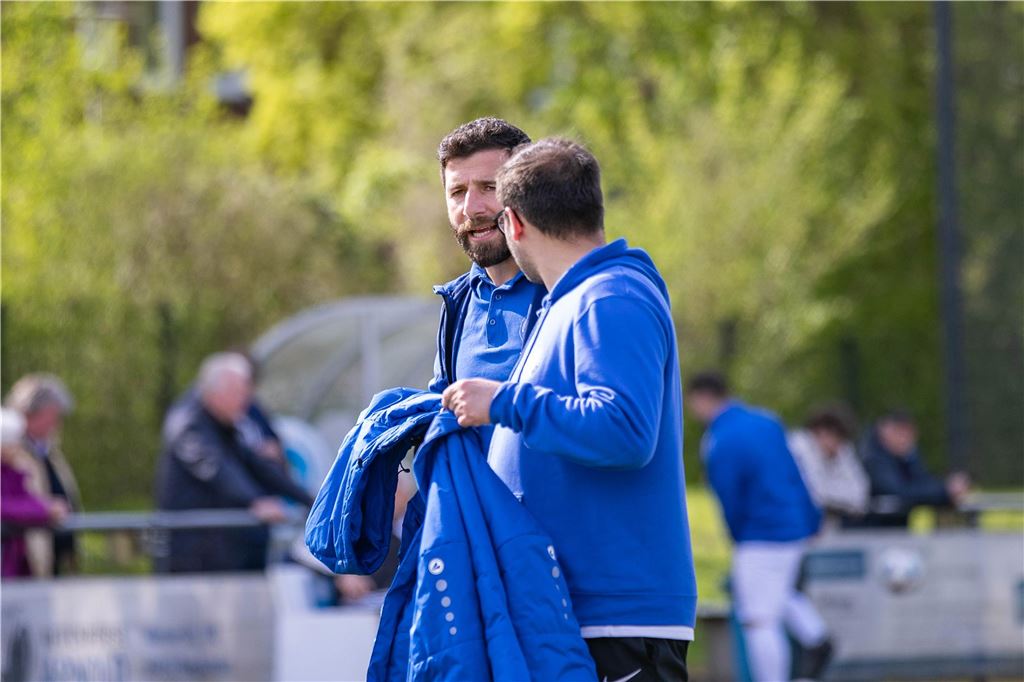 Der VfL Kamen gab sich gegen den SVF Herringen keine Blöße. Hier gibt es die besten Bilder.