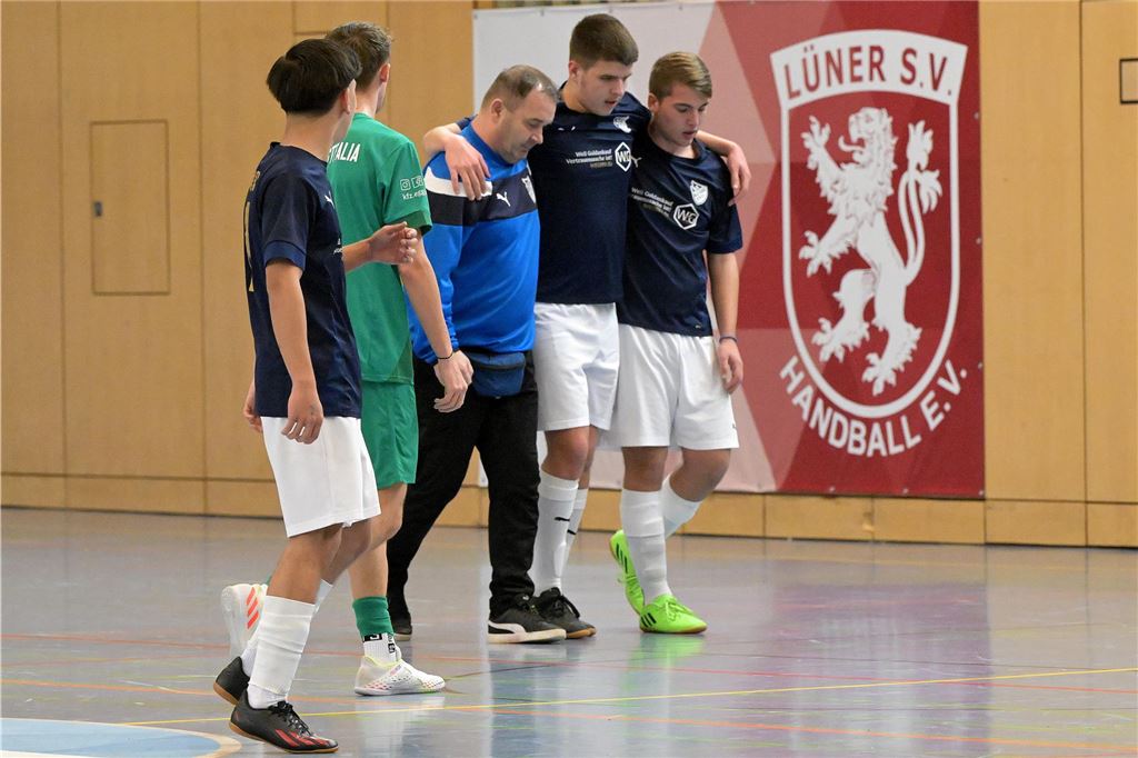Die besten Bilder von der B-Jugend-Hallenstadtmeisterschaft.
