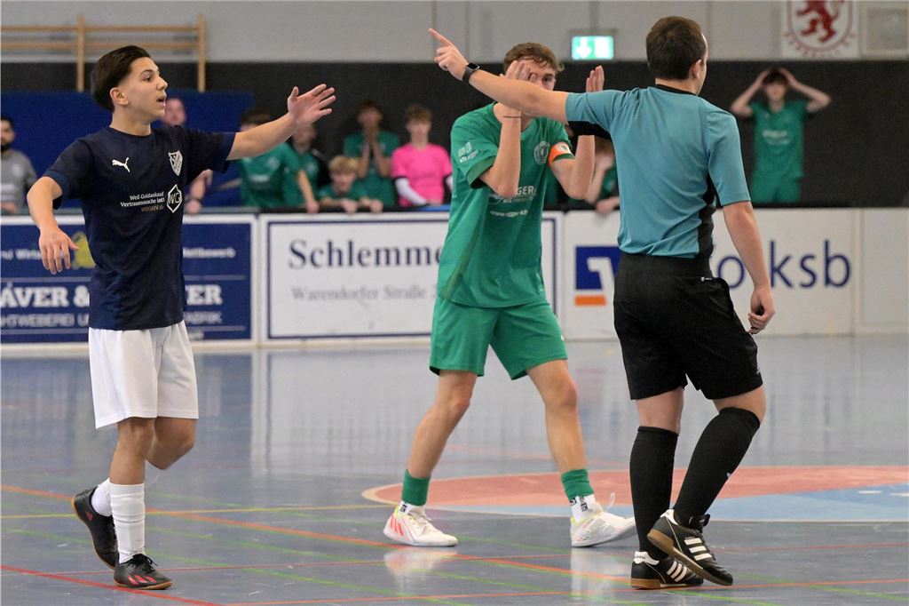 Die besten Bilder von der B-Jugend-Hallenstadtmeisterschaft.