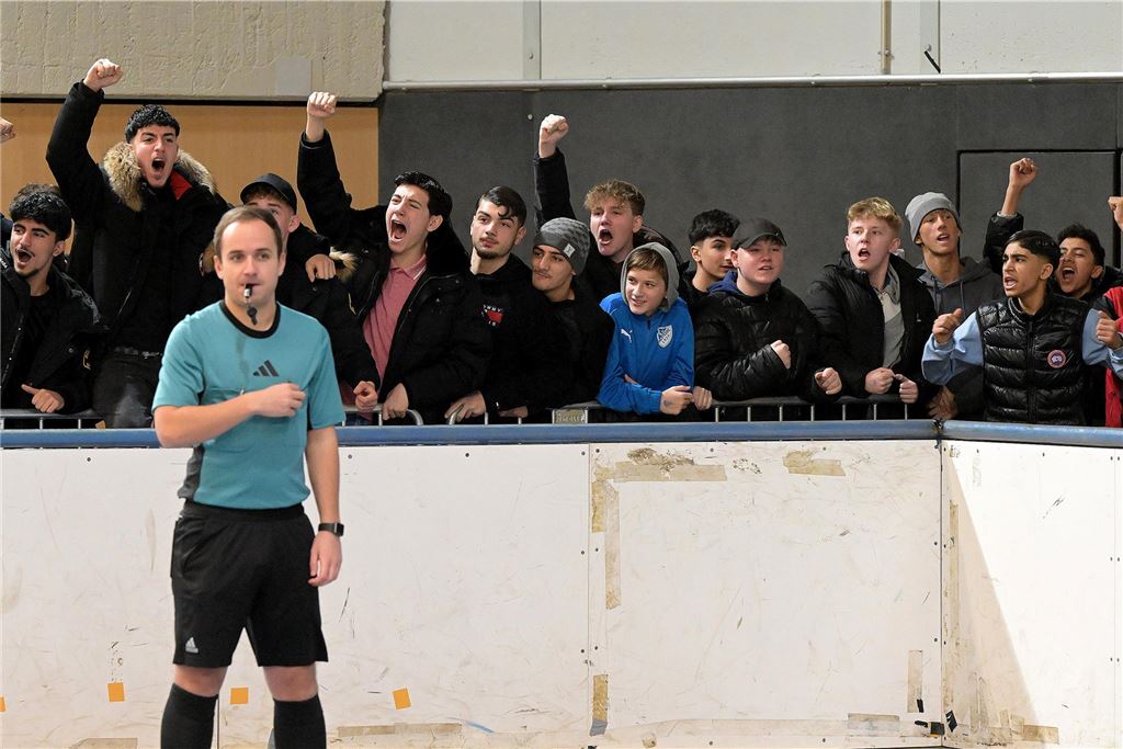 Die besten Bilder von der B-Jugend-Hallenstadtmeisterschaft.