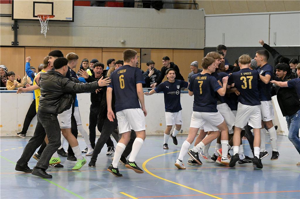 Die besten Bilder von der B-Jugend-Hallenstadtmeisterschaft.