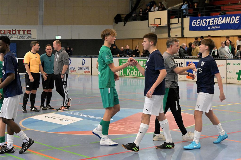 Die besten Bilder von der B-Jugend-Hallenstadtmeisterschaft.