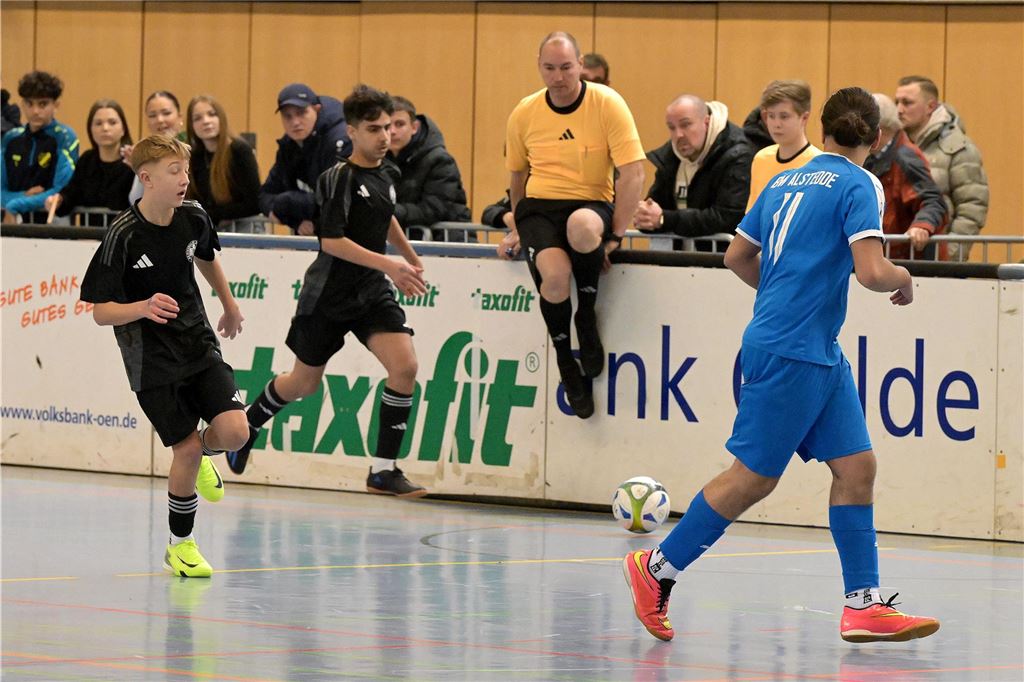 Die besten Bilder von der C-Jugend-Hallenstadtmeisterschaft.