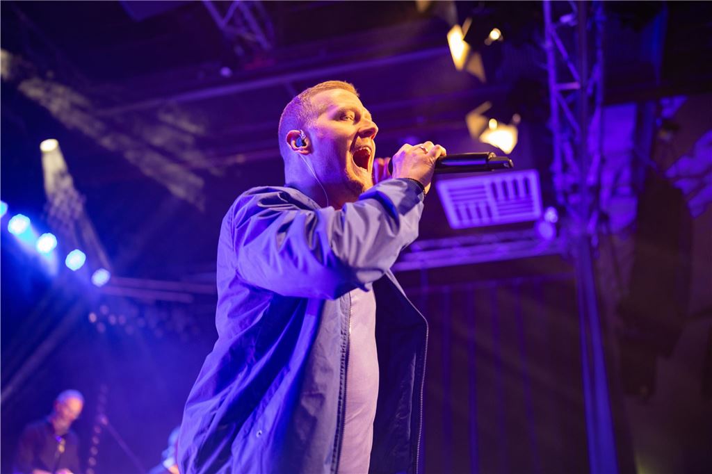 Die besten Disco-Hits live auf der Bühne: Seit 20 Jahren sorgen Groove Jet inzwischen für super Stimmung in Unna - Egal ob auf dem Stadtfest oder im Kühlschiff.