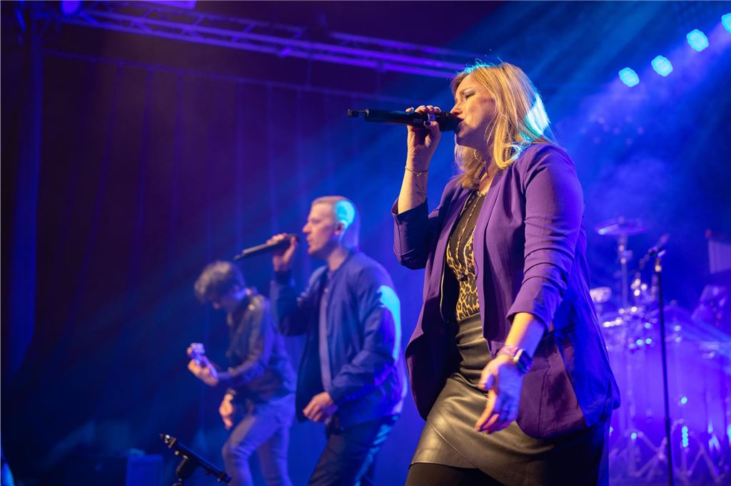 Die besten Disco-Hits live auf der Bühne: Seit 20 Jahren sorgen Groove Jet inzwischen für super Stimmung in Unna - Egal ob auf dem Stadtfest oder im Kühlschiff.