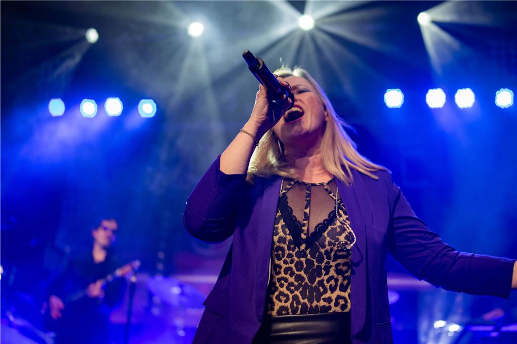 Die besten Disco-Hits live auf der Bühne: Seit 20 Jahren sorgen Groove Jet inzwischen für super Stimmung in Unna - Egal ob auf dem Stadtfest oder im Kühlschiff.
