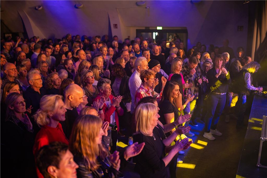 Die besten Disco-Hits live auf der Bühne: Seit 20 Jahren sorgen Groove Jet inzwischen für super Stimmung in Unna - Egal ob auf dem Stadtfest oder im Kühlschiff.