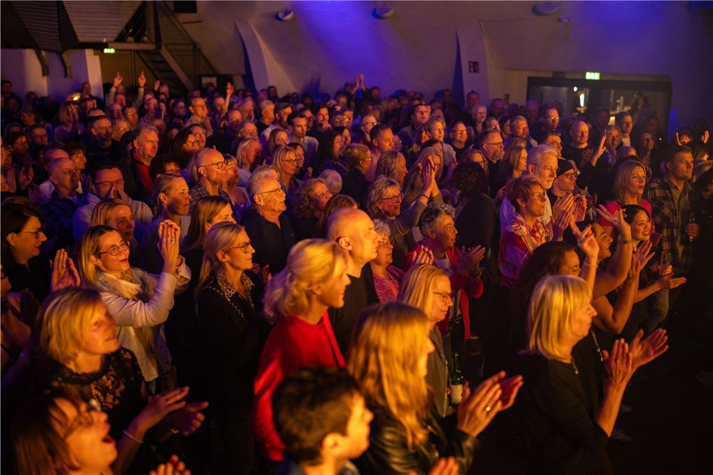 Die besten Disco-Hits live auf der Bühne: Seit 20 Jahren sorgen Groove Jet inzwischen für super Stimmung in Unna - Egal ob auf dem Stadtfest oder im Kühlschiff.