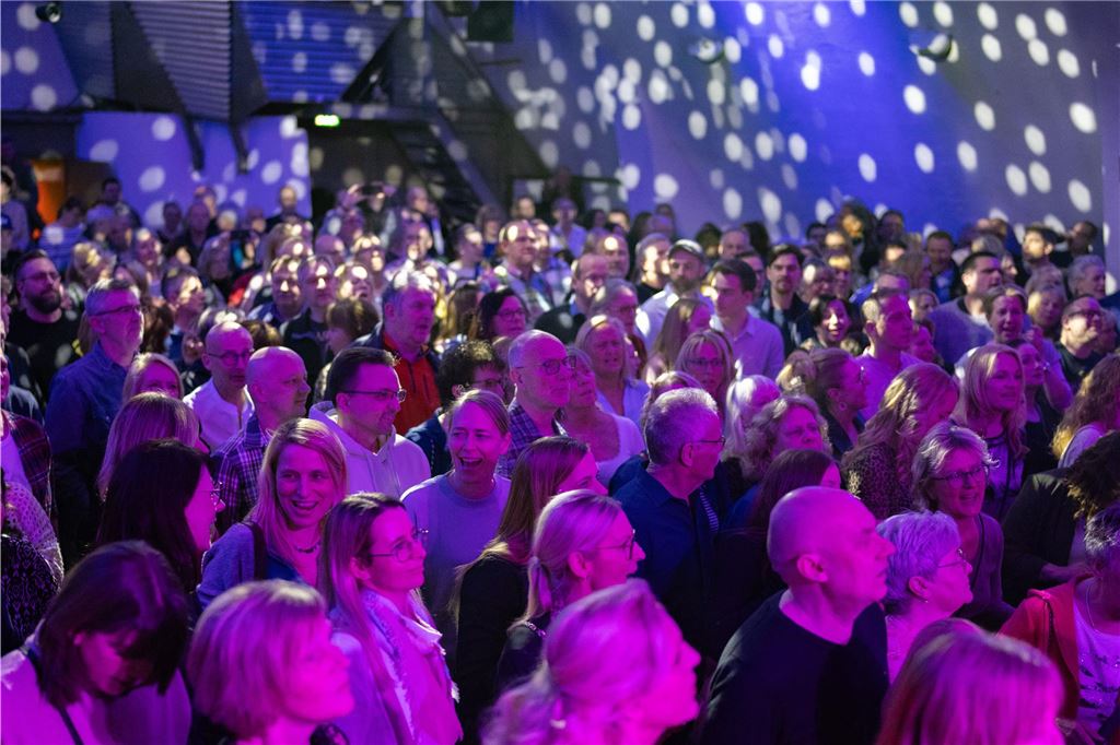 Die besten Disco-Hits live auf der Bühne: Seit 20 Jahren sorgen Groove Jet inzwischen für super Stimmung in Unna - Egal ob auf dem Stadtfest oder im Kühlschiff.
