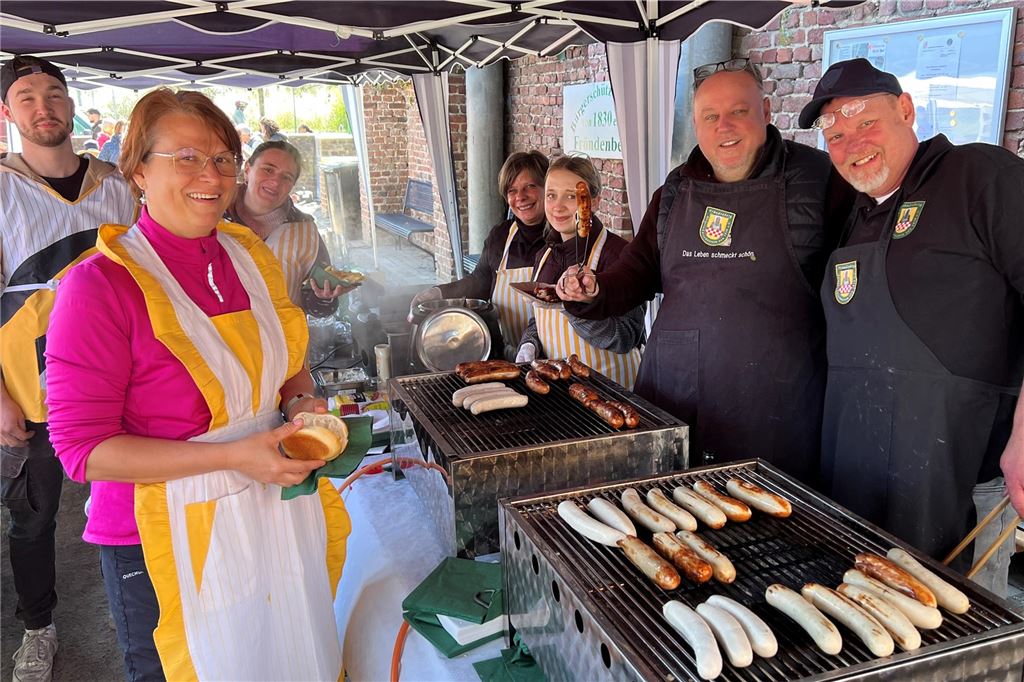Das Grillteam des Bürgerschützenvereins.
