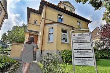 Die Caritas bündelt an der Hansastraße in Unna verschiedene Hilfs- und Beratungsangebote für Wohnungslose.
