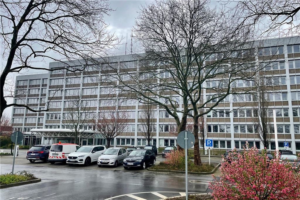 Was tun namhafte Arbeitgeber in Dortmund für junge Familien? Die DSW21-Zentrale an der Deggingstraße.
