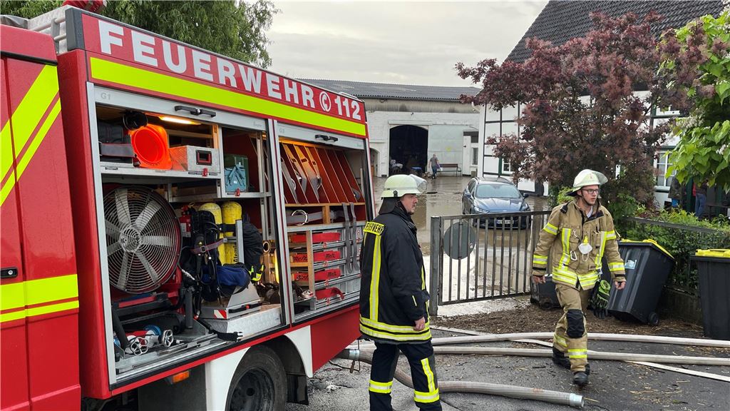 Feuerwehr Einsatz Hochwasser Hauptstraße Dellwig