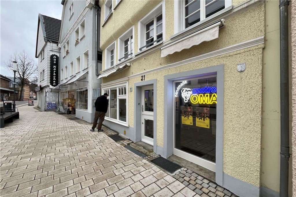 Handgemachte Spezialitäten aus der Ukraine: „Gastro Oma“ eröffnet in Kürze Die "Gastro Oma" an der Massener Straße ist in dem Ladenlokal, das zuletzt von "Una...mein Backcafé" genutzt wurde.