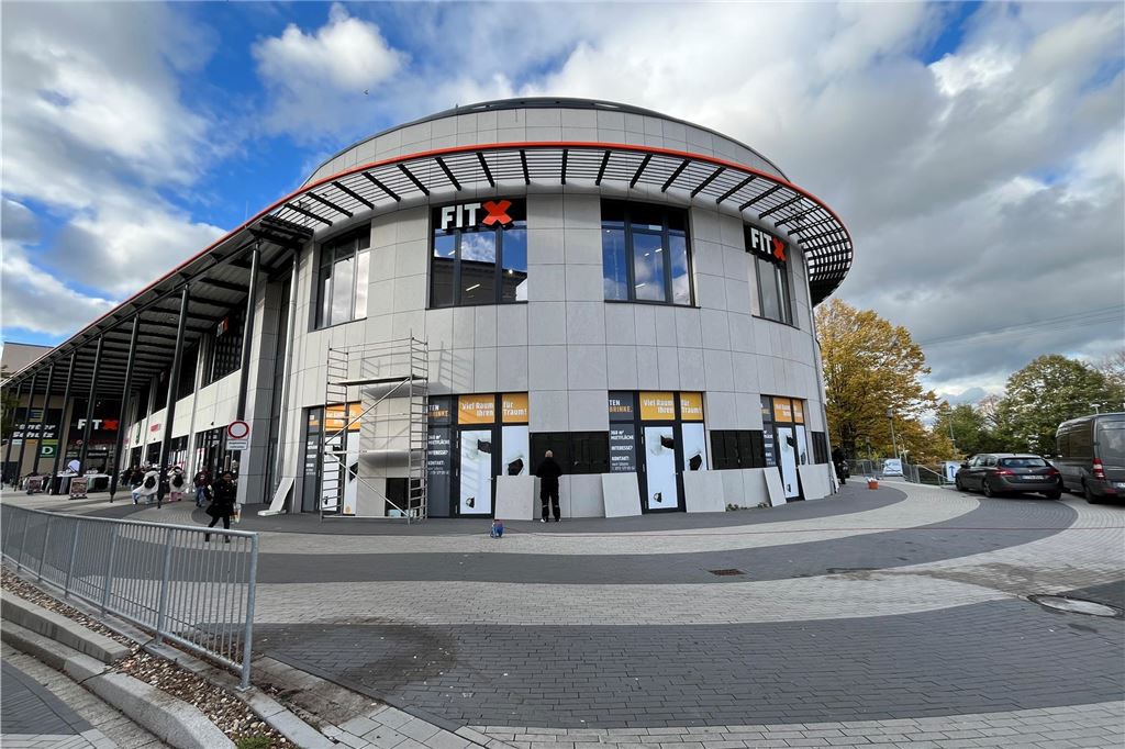 Kampf gegen Leerstand: Stadt übernimmt Großteil der Miete für neue Geschäfte Das Einkaufszentrum Neue Mühle befindet sich an der Bahnhofstraße in Unna.