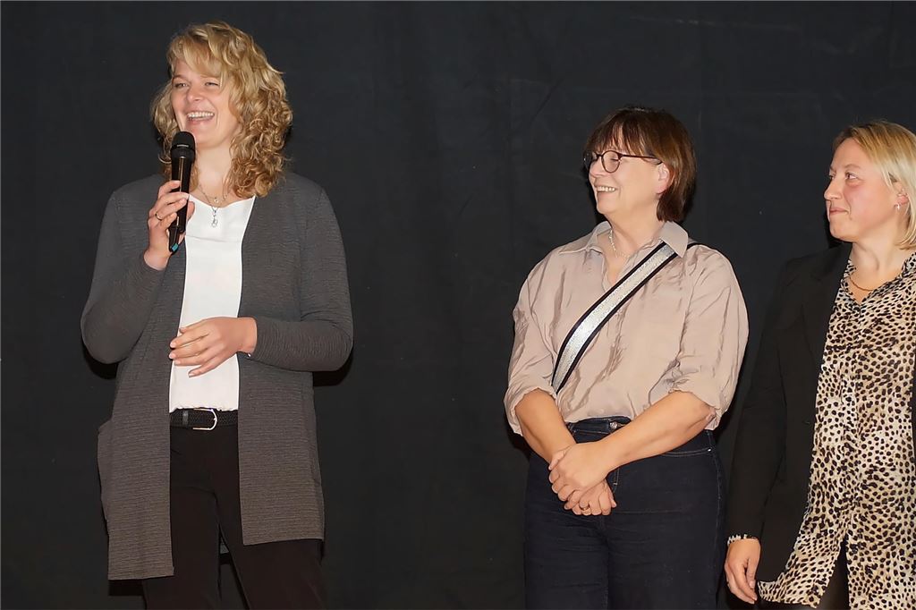 Preisverleihung beim Vereinsprojekt der Sparkasse UnnaKamen in der Stadthalle Unna am Montag, 25. November 2024.