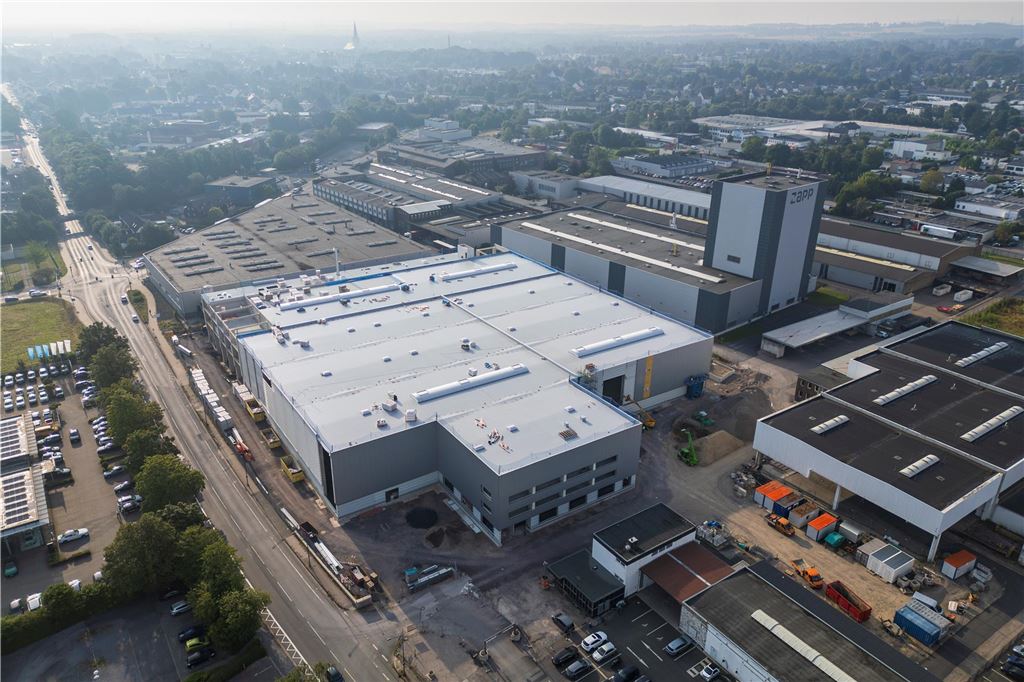 Millionen-Neubauten und Gewerbesteuer: Wechselhaftes Wirtschaftsjahr Die Luftaufnahme zeigt vor allem die Zapp AG an der Hochstraße in Unna. Im Fokus steht der 70 Millionen schwere Neubau an der Hansastraße.
