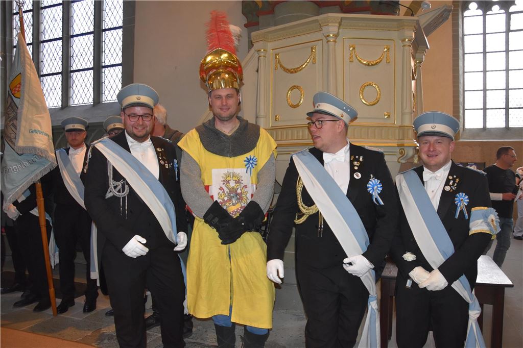 Maischützen mit einem Darsteller des Grafen.