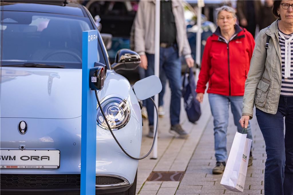 Bilder von der Mobilitätsschau am verkaufsoffenen Wochenende: Da ist für alle was dabei! Mobilitätsschau in Unna